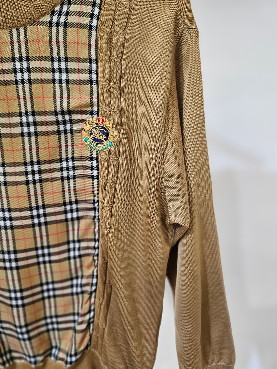 버버리 체크 패턴 니트 상품이미지4