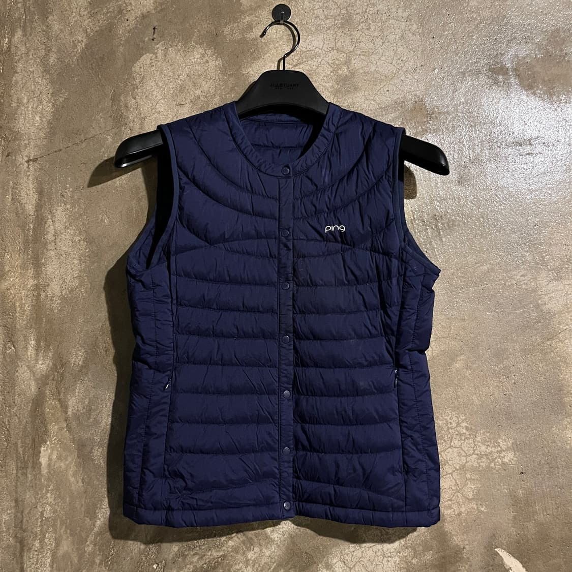 핑 PING 경량 패딩 베스트 상품이미지1