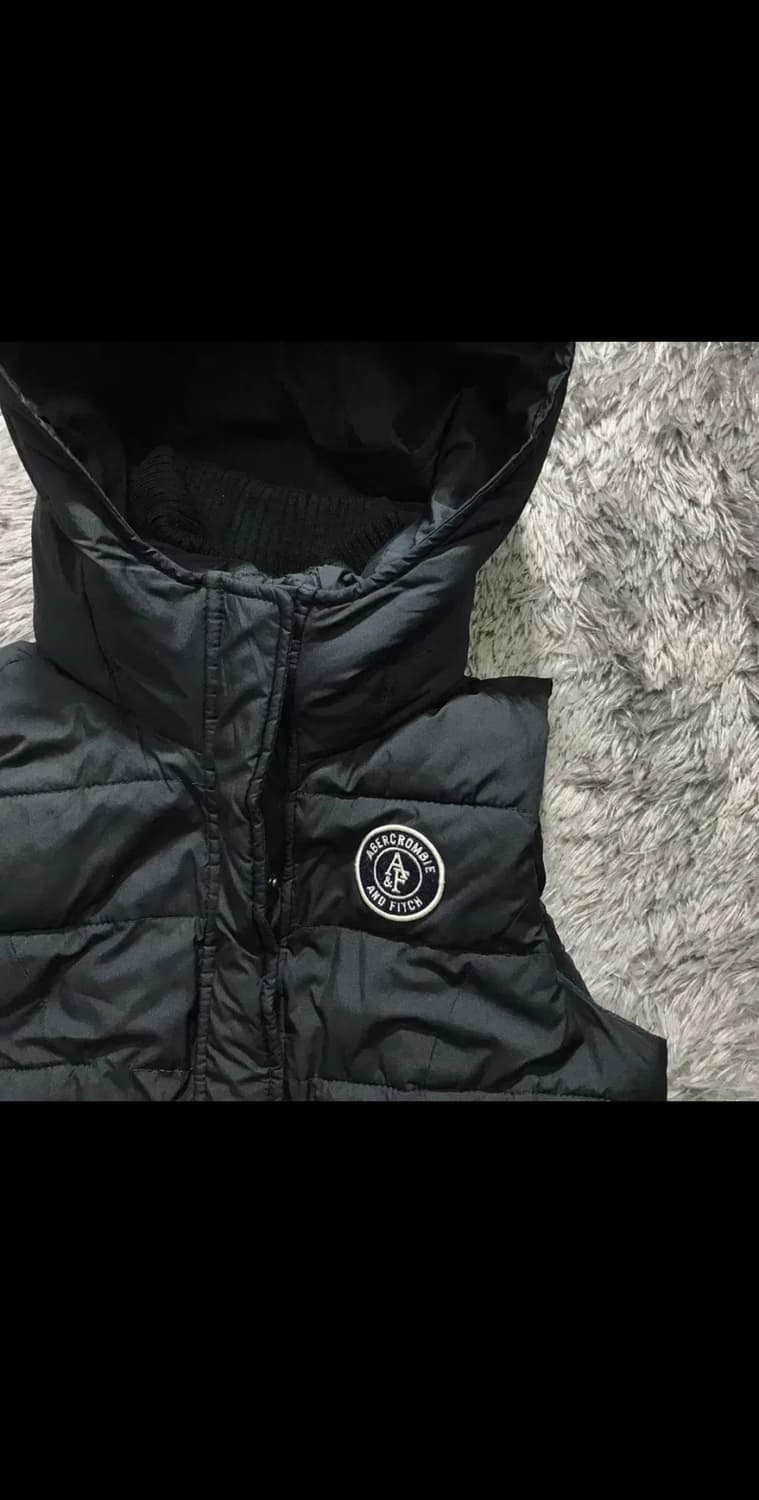 [[여성 S, A급]# 아베크롬비(AF) 경량 패딩 집업 조끼 상품이미지4