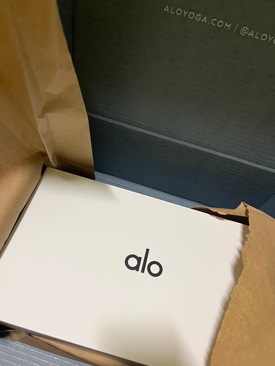 alo 알로 7.5w 선셋 스니커즈 상품이미지2