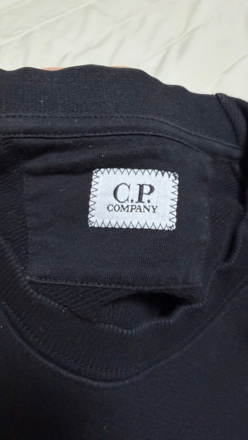 cp컴퍼니 맨투맨 블랙 L 상품이미지3