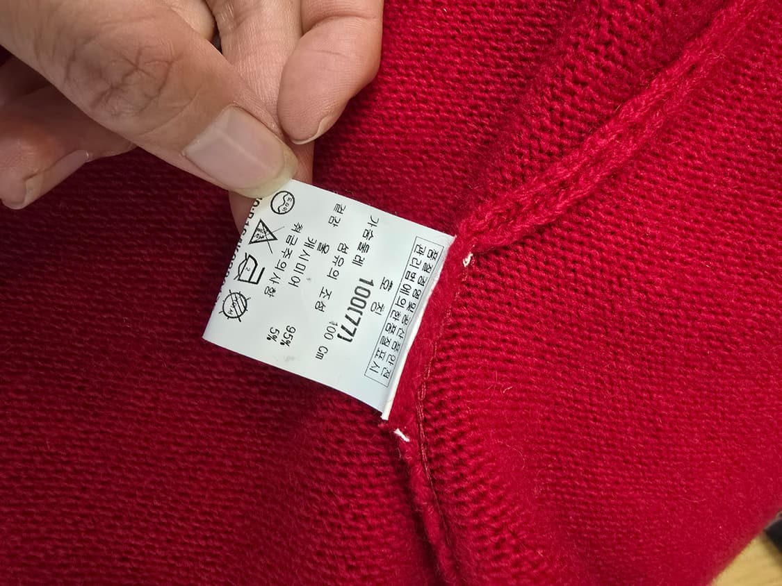 비꼴리끄 숄카라 캐시미어 블렌딩 루즈핏 울 베스트 상품이미지9