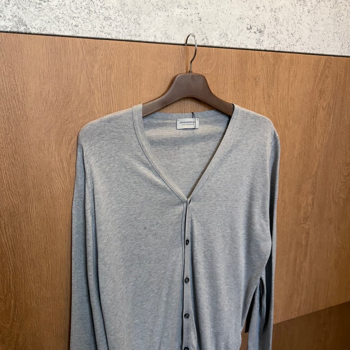 존 스메들리 브이넥 롱슬리브 가디건 무지 디테일 루즈핏 그레이 상품이미지3