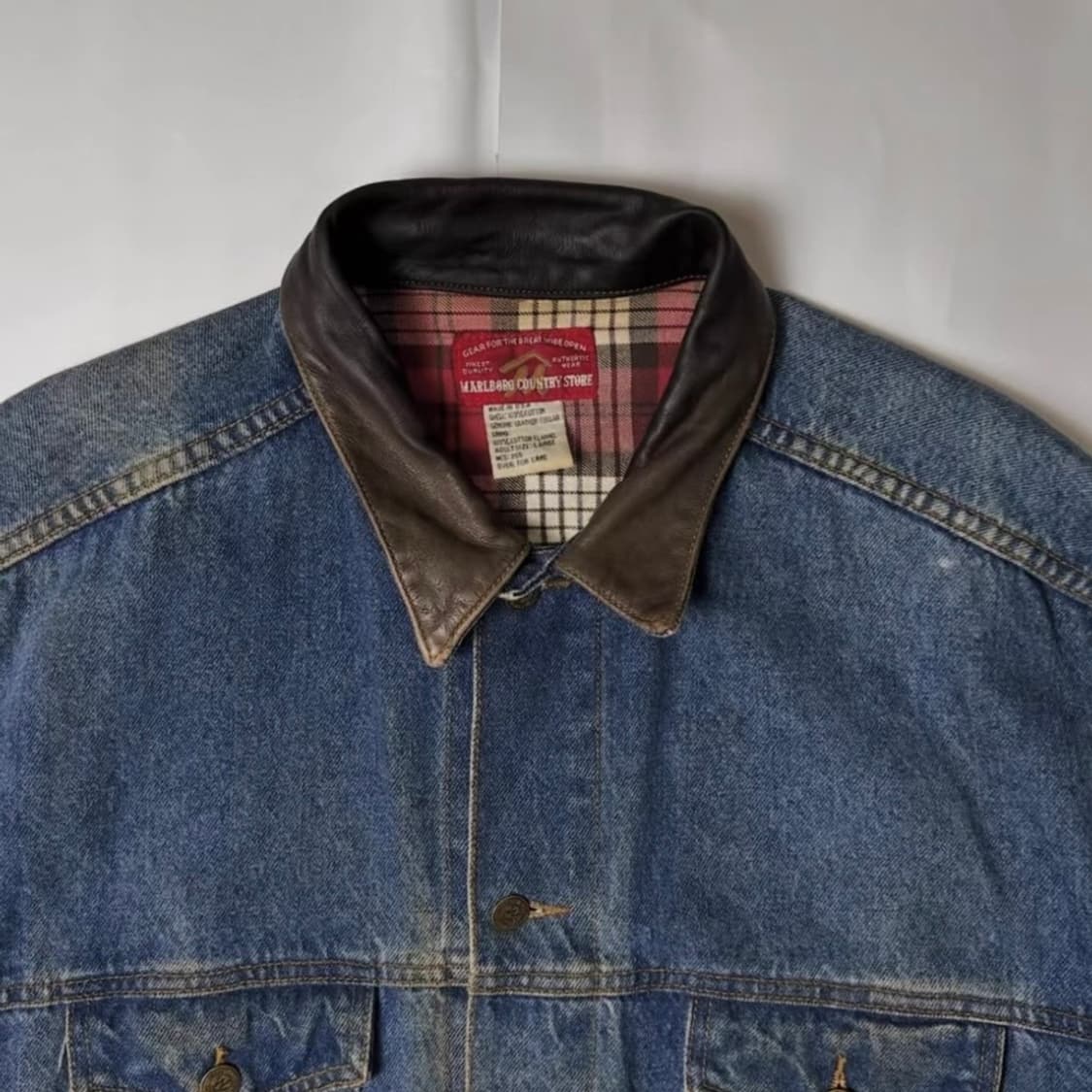 90s Vintage Marlboro 카운티 데님 트러커 자켓 상품이미지3