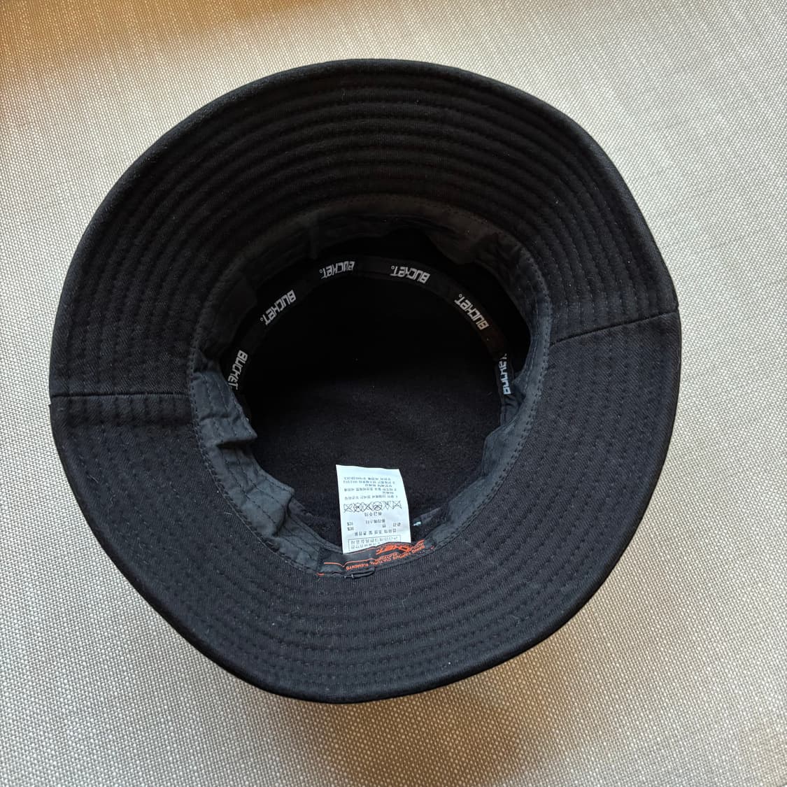 버킷(BUCKET) 블랙 속기모 코튼 로고 버킷햇 (남여공용) 상품이미지8
