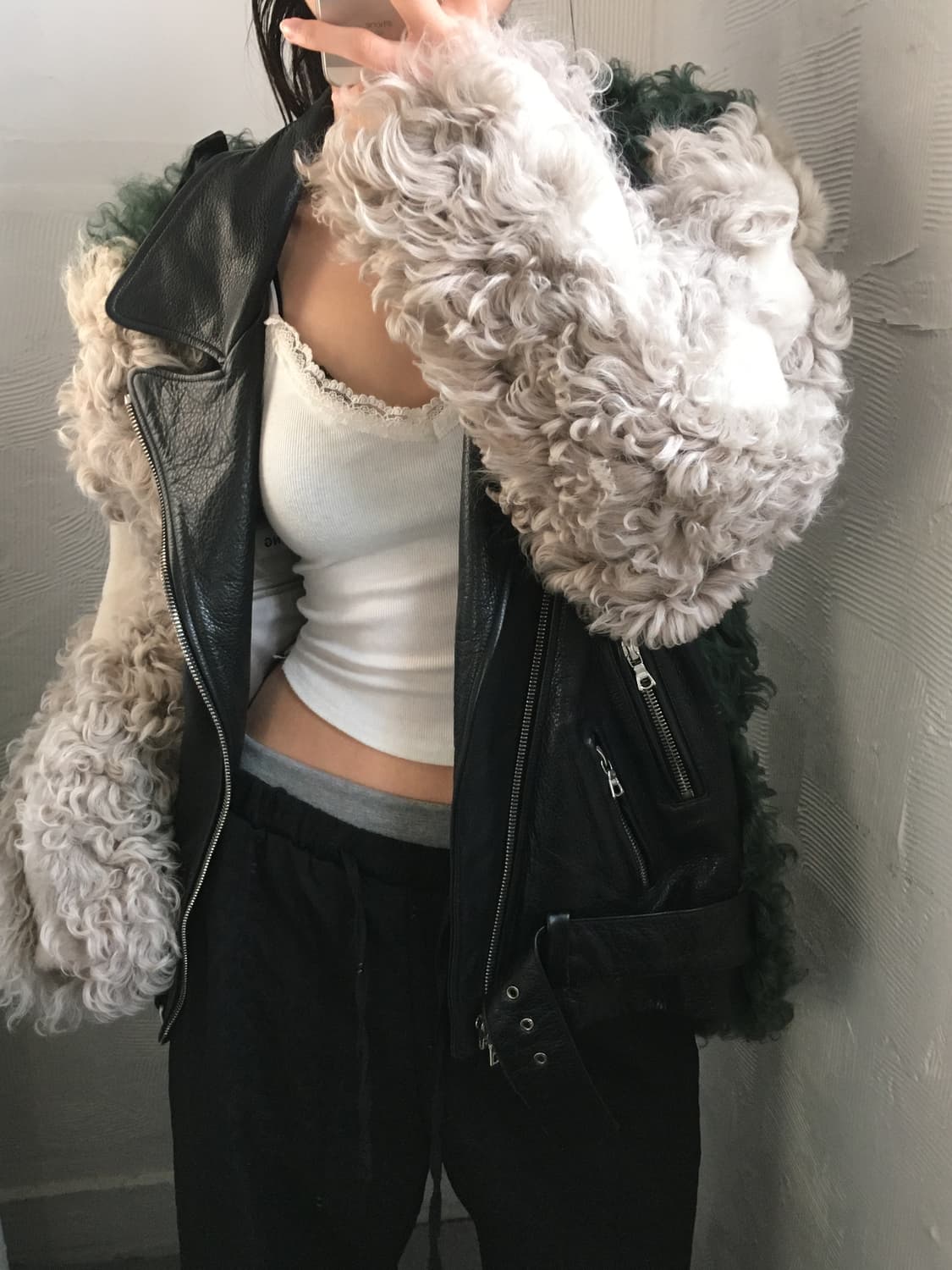 Sandy Liang 레더 퍼트리밍 자켓 상품이미지1