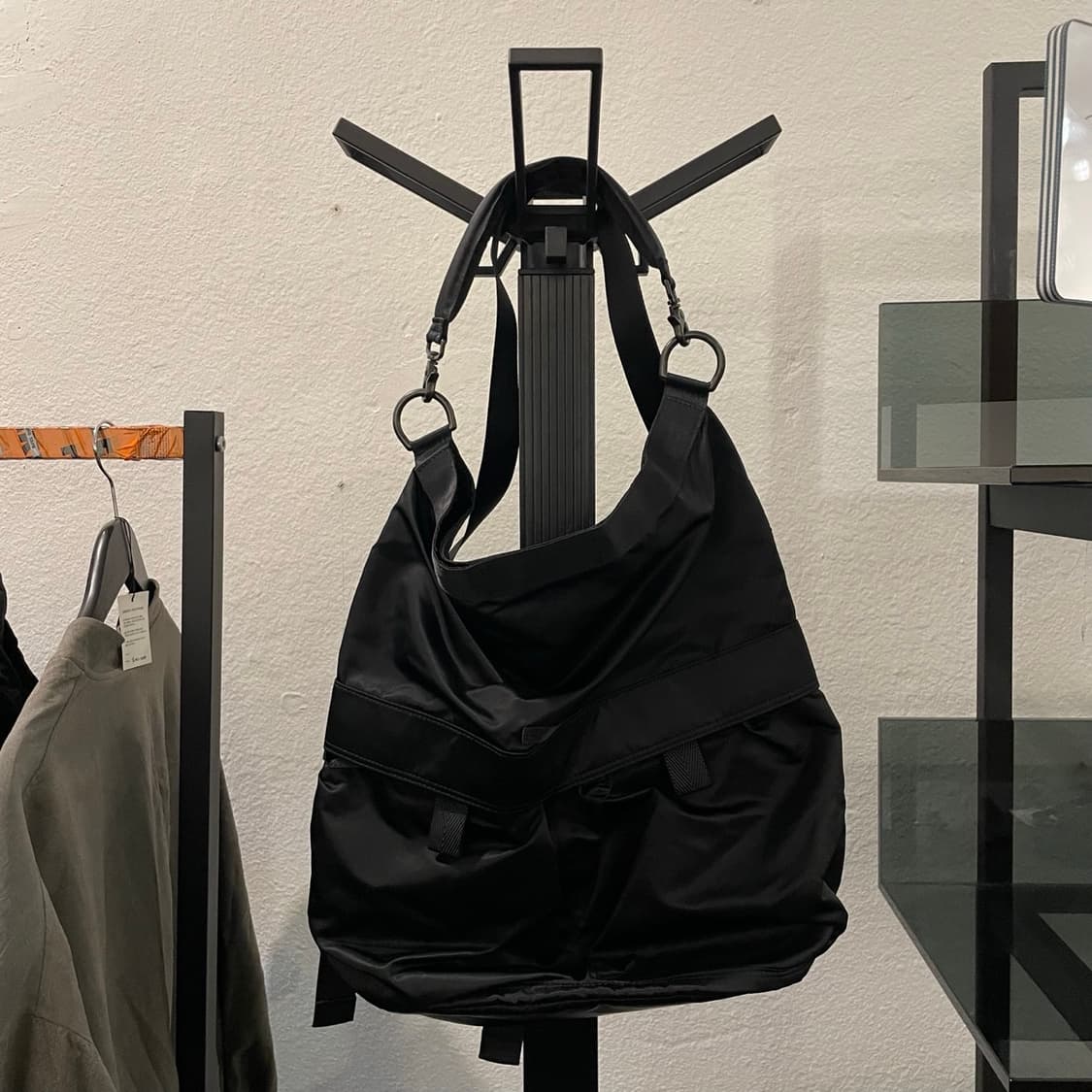 요지야마모토 폴딩 크로스백 상품이미지3