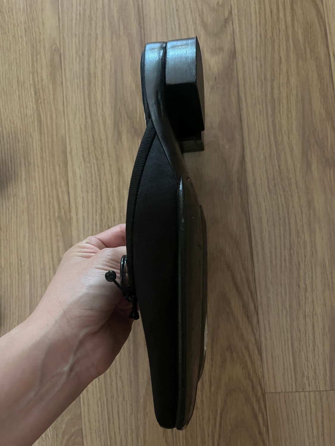 샤넬 뮬 팝니다. 상품이미지4