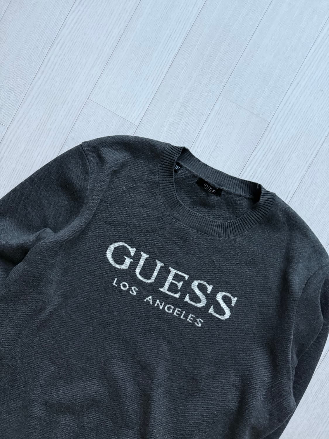 게스 중앙 로고 차콜 니트 상품이미지6