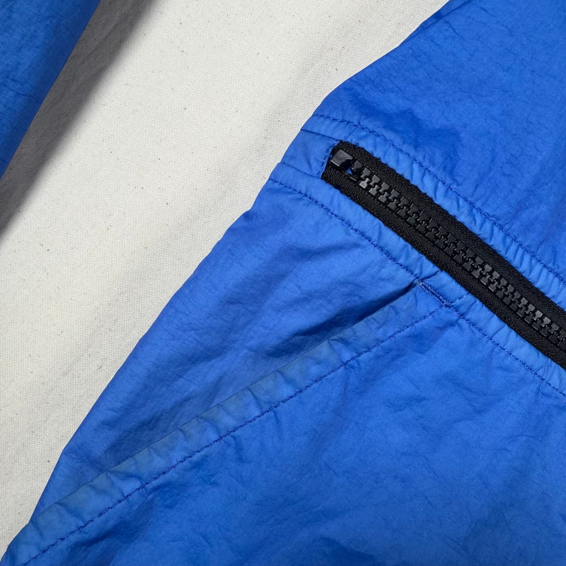 스톤 아일랜드 맴브라나 바람막이 집업 자켓 상품이미지3