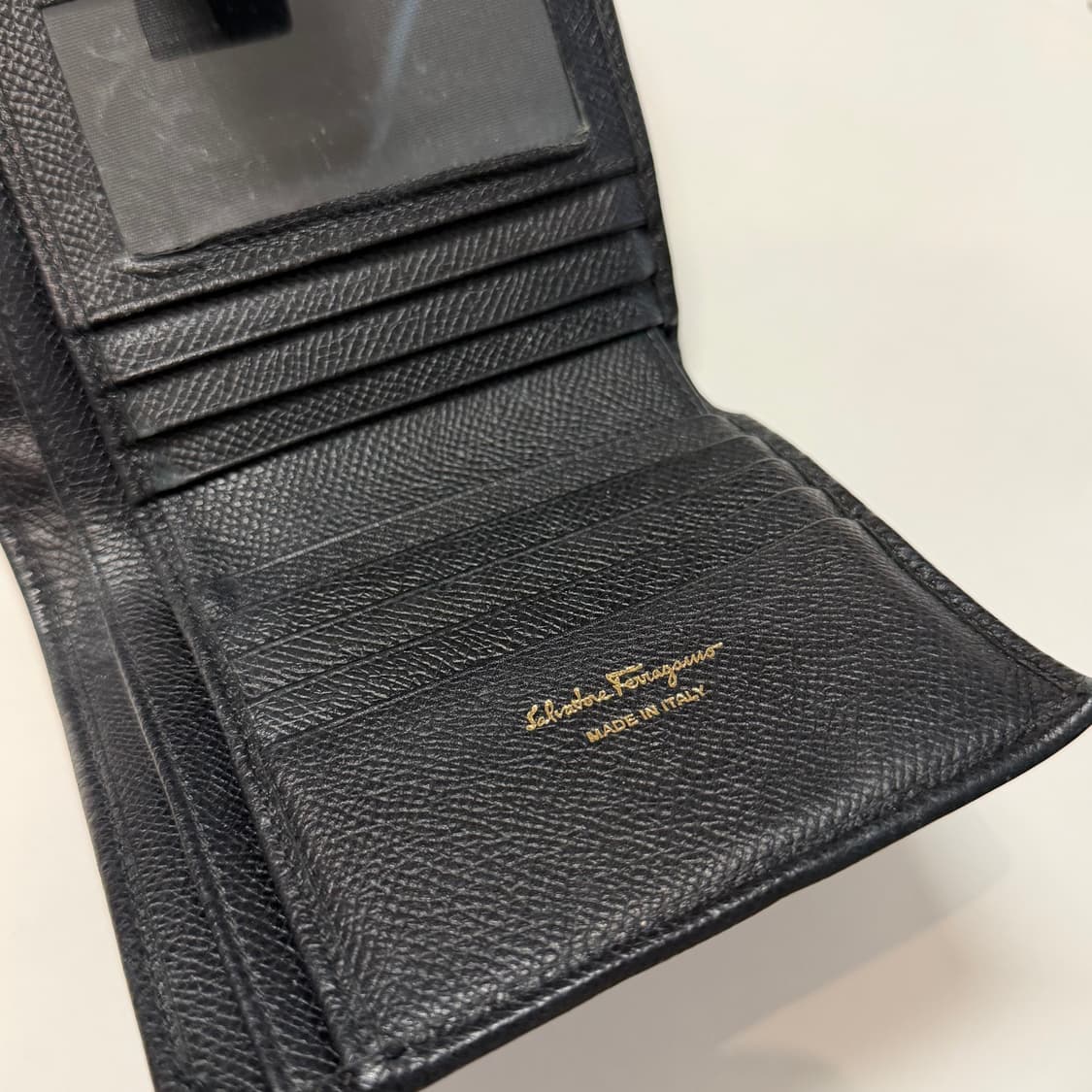 살바토레 페라가모 간치니 프렌치 월렛 상품이미지3