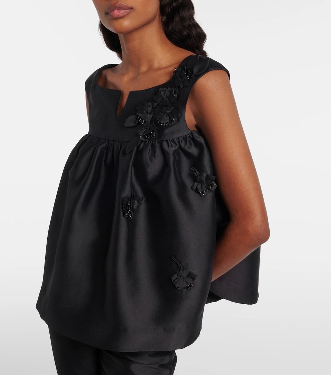 [8,10]슈슈통 25fw Notched Fluffy 슬리브리스 탑 상품이미지1