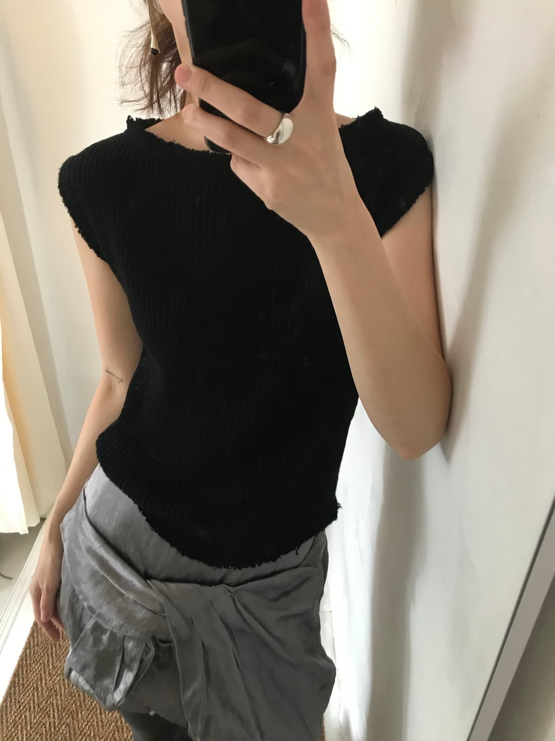 black rib wool knit vest 상품이미지1
