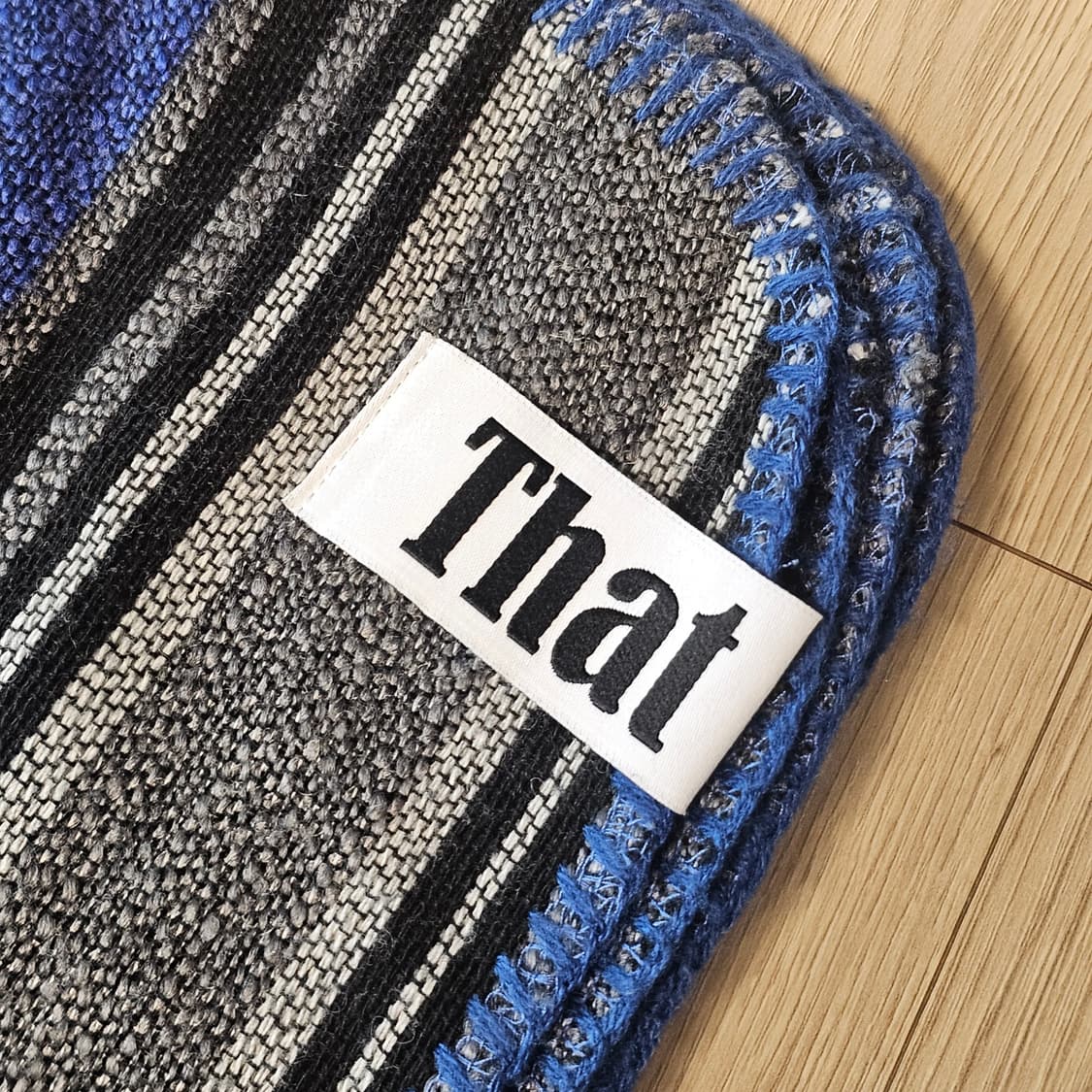 완.새제품) 디스이즈네버댓 러그 매트 담요 인테리어 네이비 175*140 상품이미지5