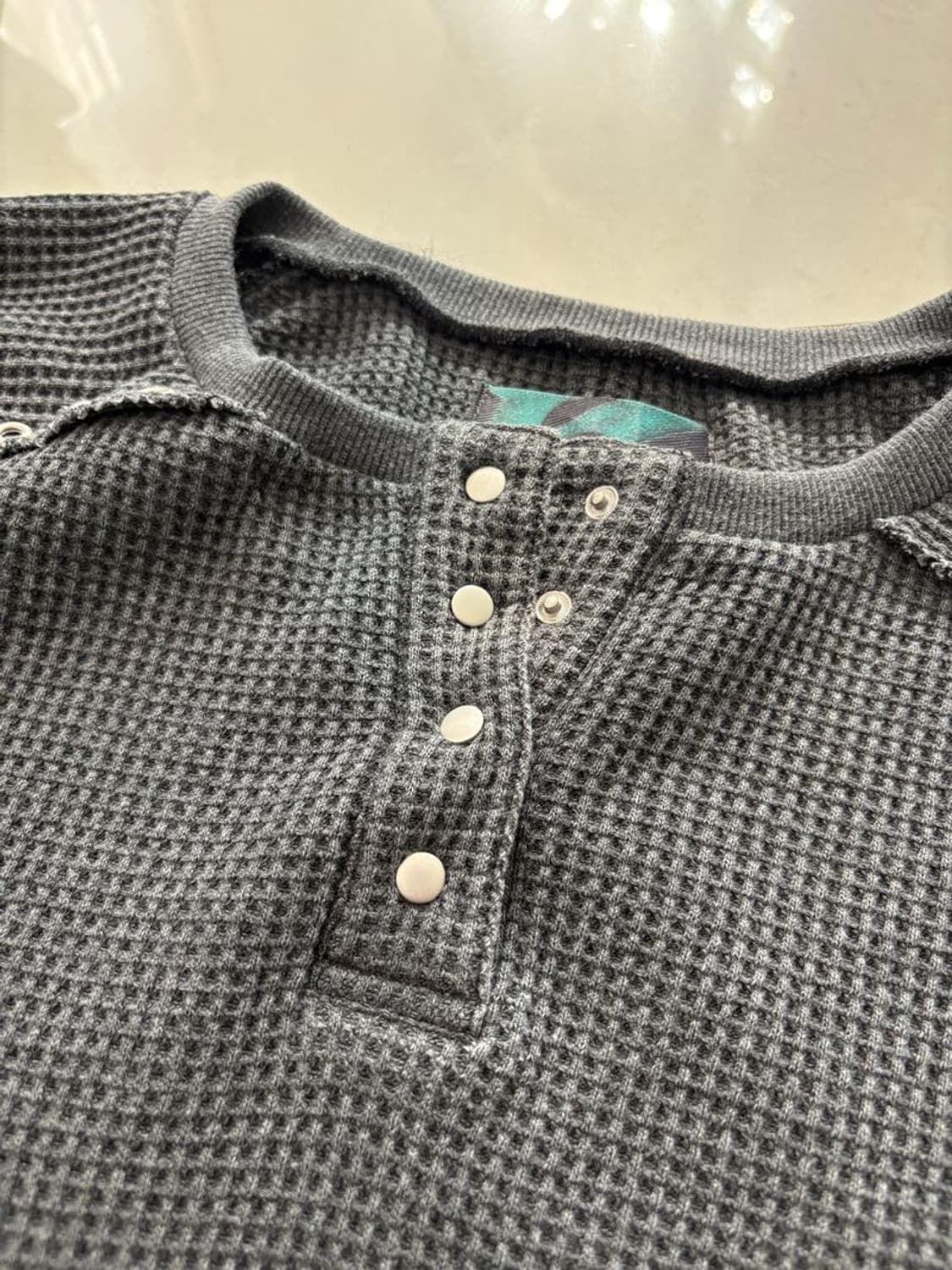 THERMAL MULTI-STUD HENRY NECK 상품이미지10