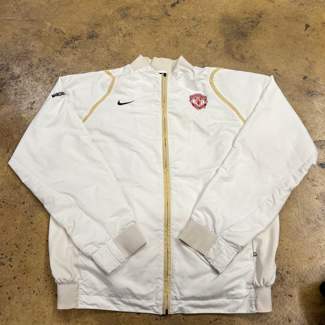 나이키 맨유 흰골 흰금 바람막이  상품이미지2