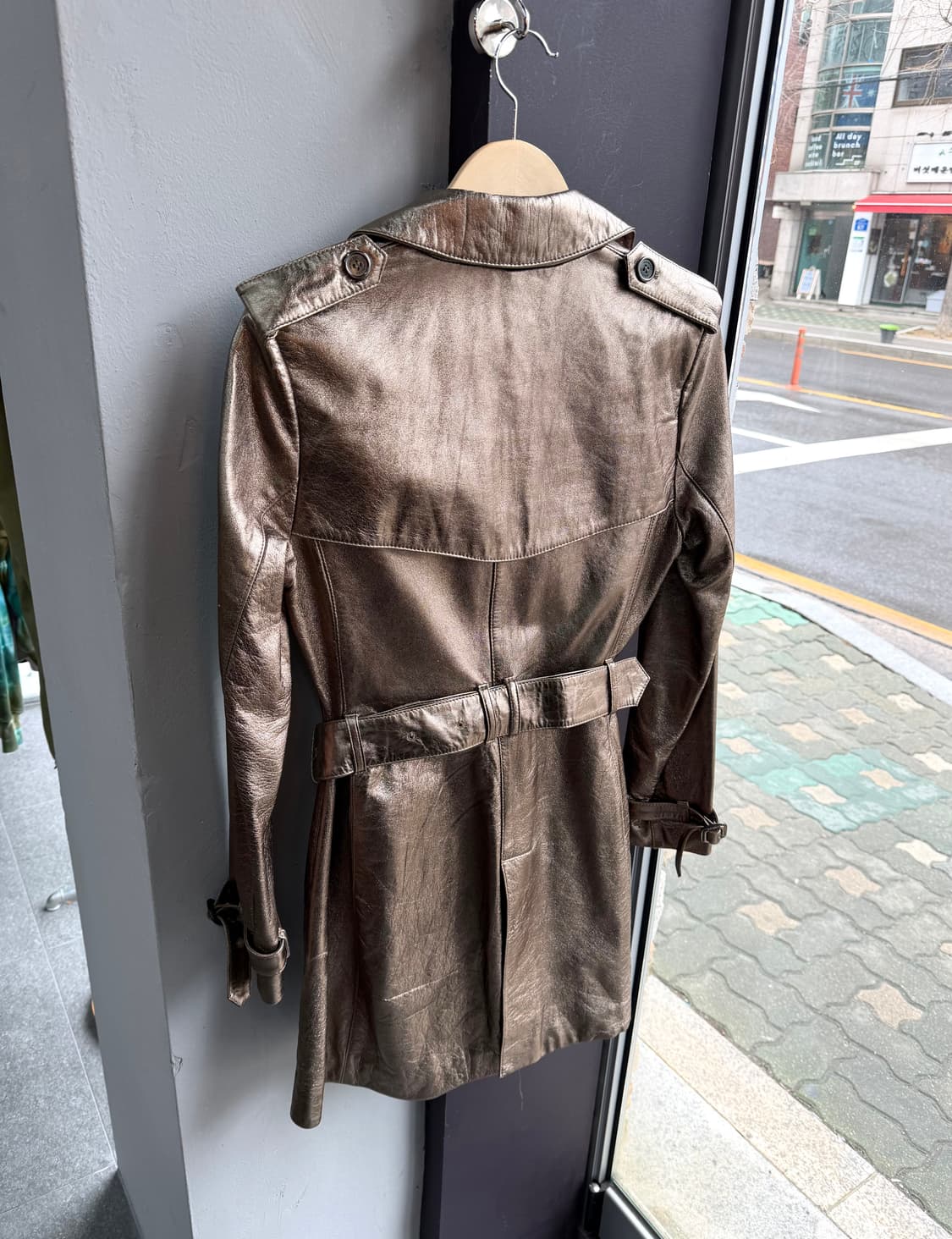 IT40/ 버버리 램스킨 메탈릭 트렌치코트 상품이미지7