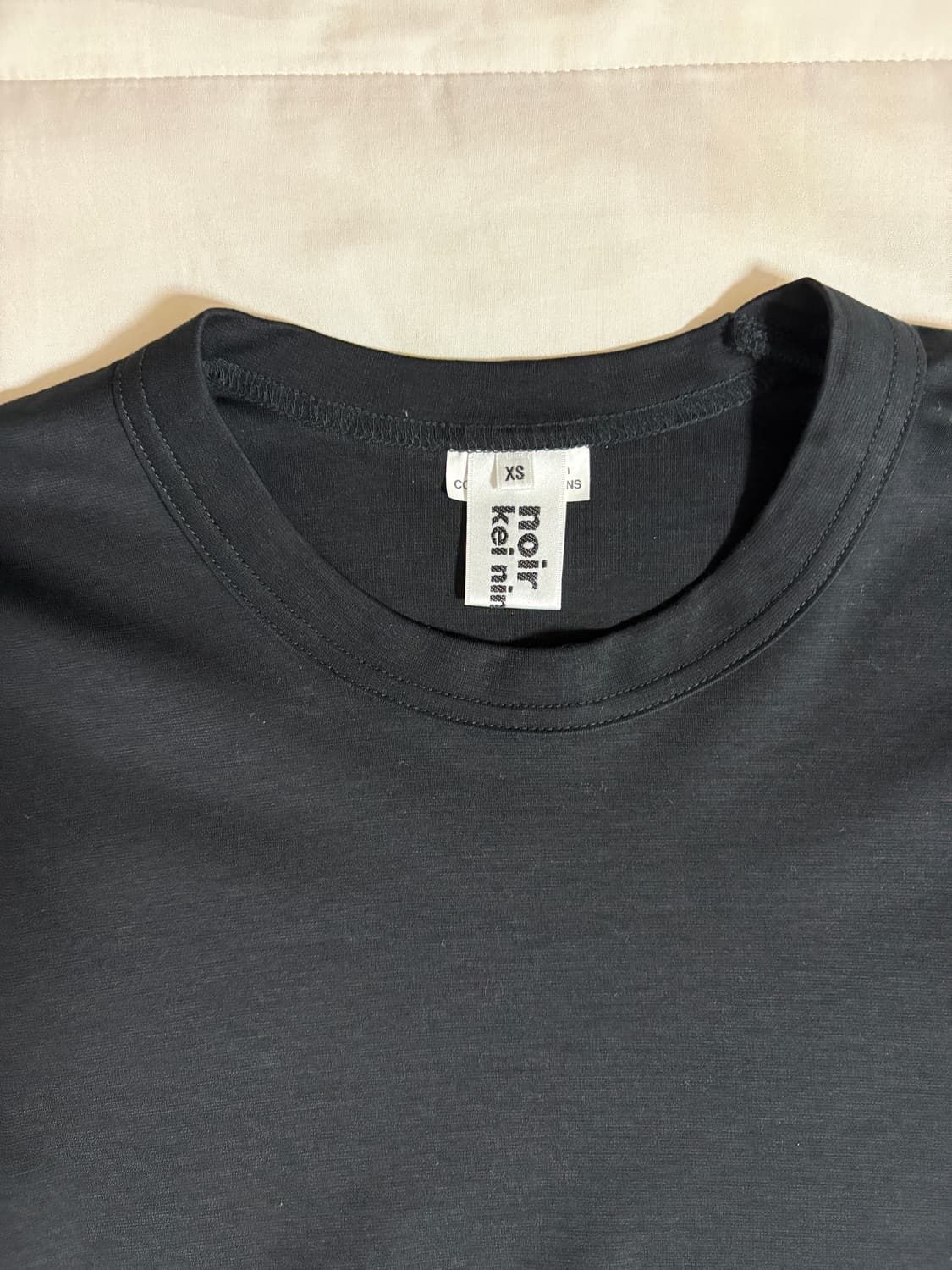 누아 케이 니노미야 프릴 티셔츠 상품이미지4