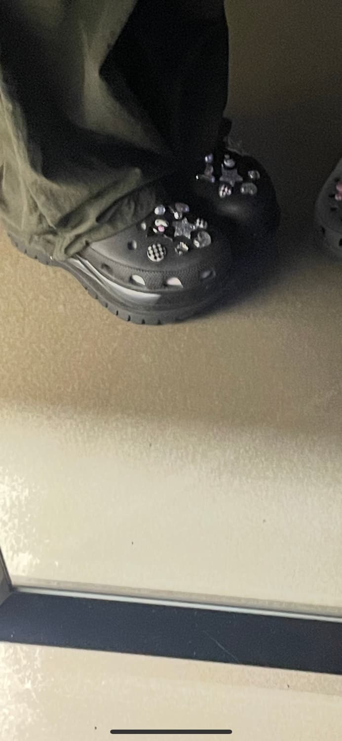 크록스 메가 크러쉬 클로그 블랙 240 (지비츠 포함) 상품이미지5