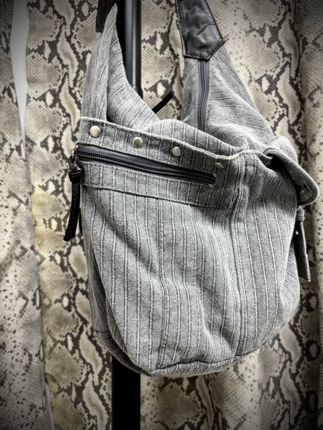 [Y2K] Dot Pattern Detail Stud&Buckle Gre 상품이미지4