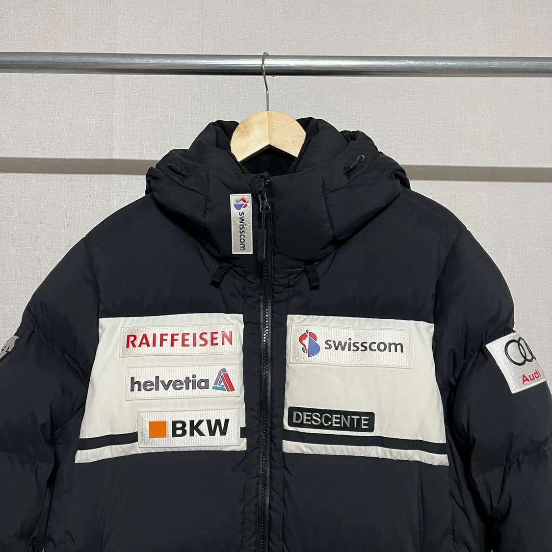 데상트 스폰서 롱패딩 M 상품이미지4