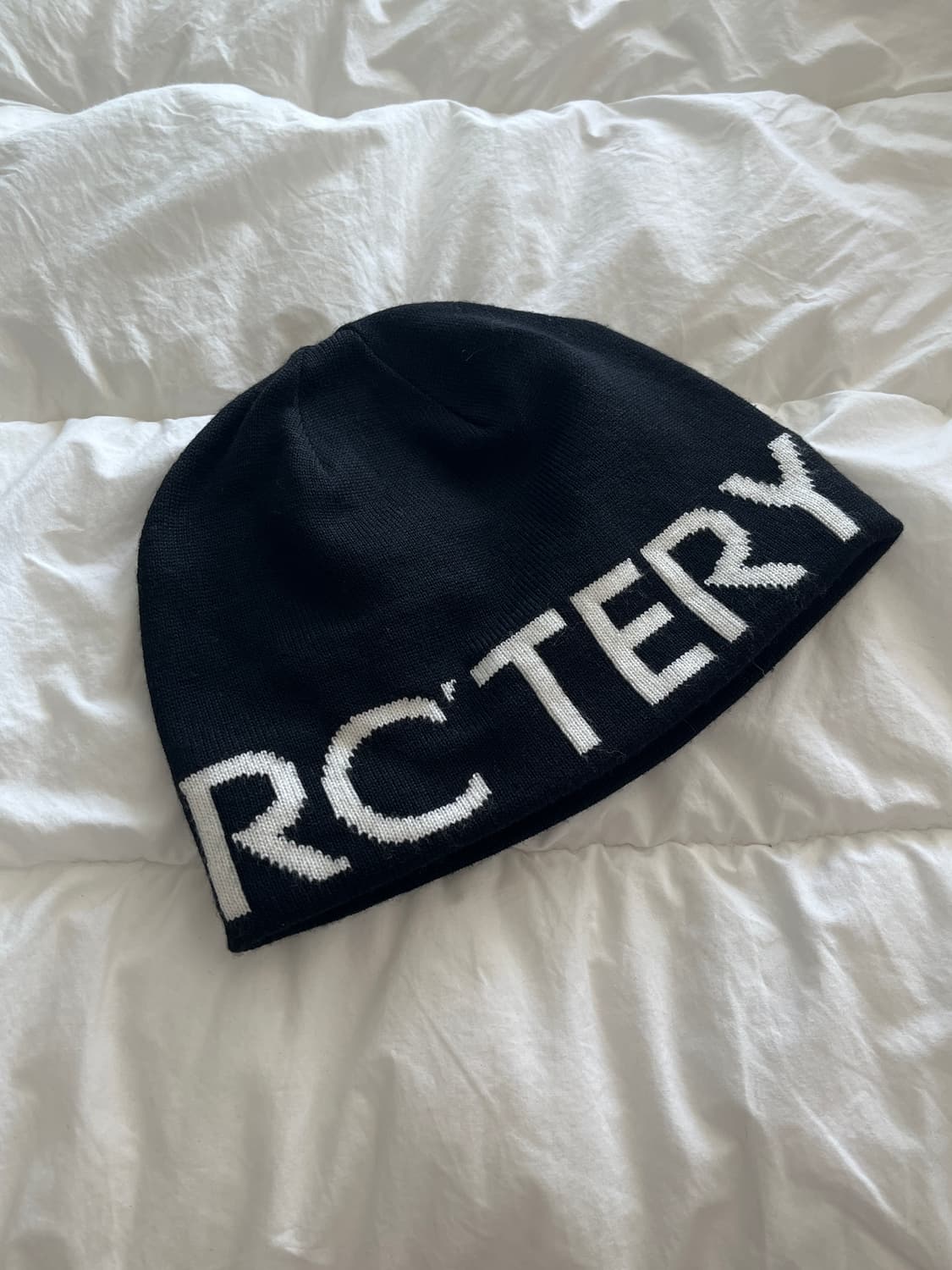 아크테릭스 월드헤드토크 비니 블랙 상품이미지1