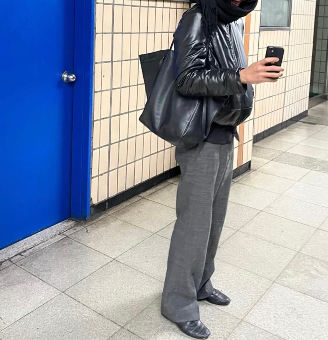 셀린느 카바스 팬텀 미디움 블랙 상품이미지1