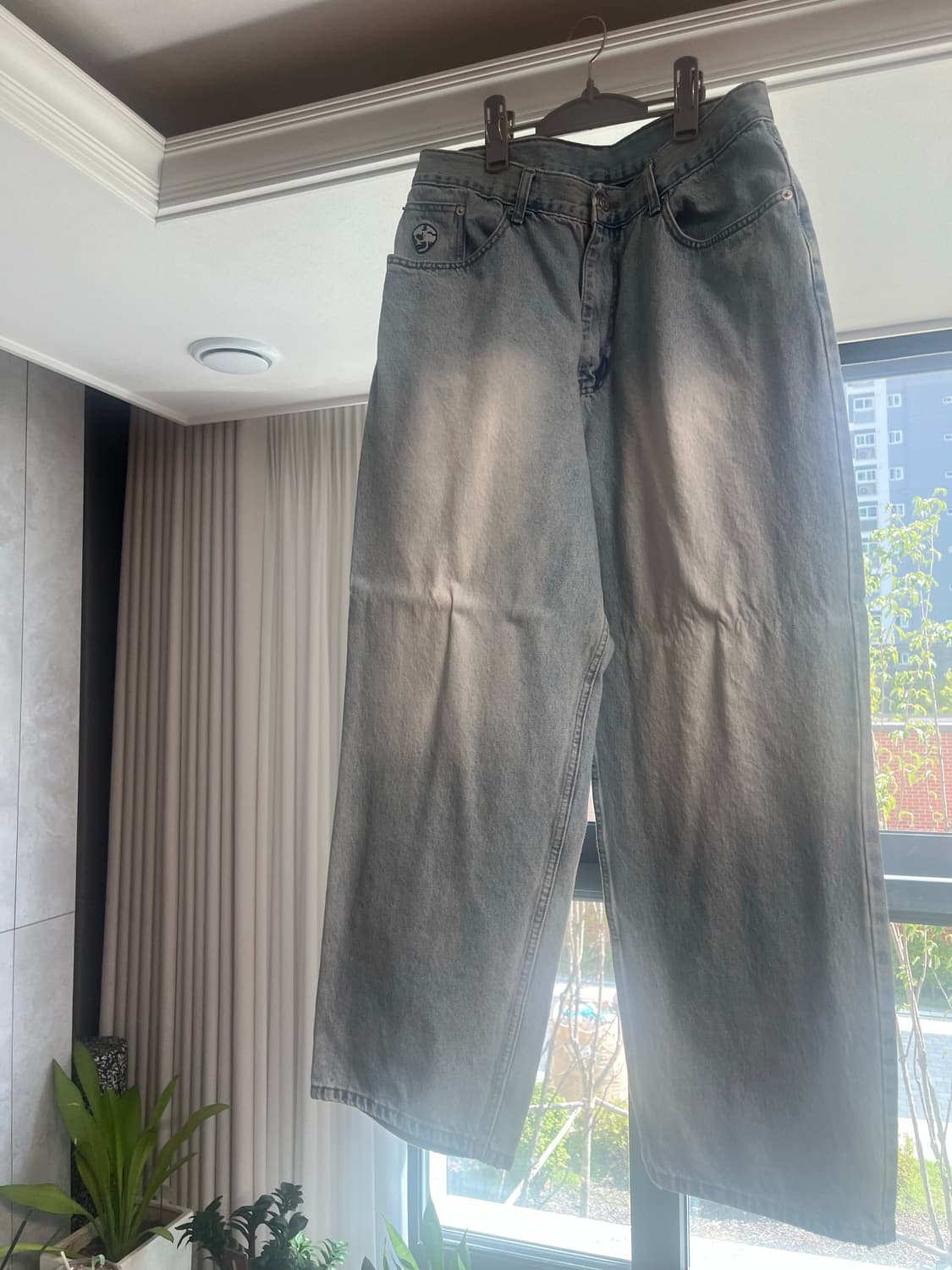 위캔더스 SKULL WASHED PANTS (S.DENIM) 상품이미지2