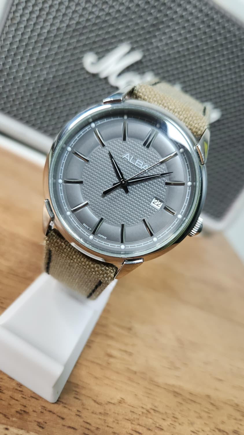 # 세이코 알바 seiko ALBA 나토밴드 남성명품 시계 급처 상품이미지1