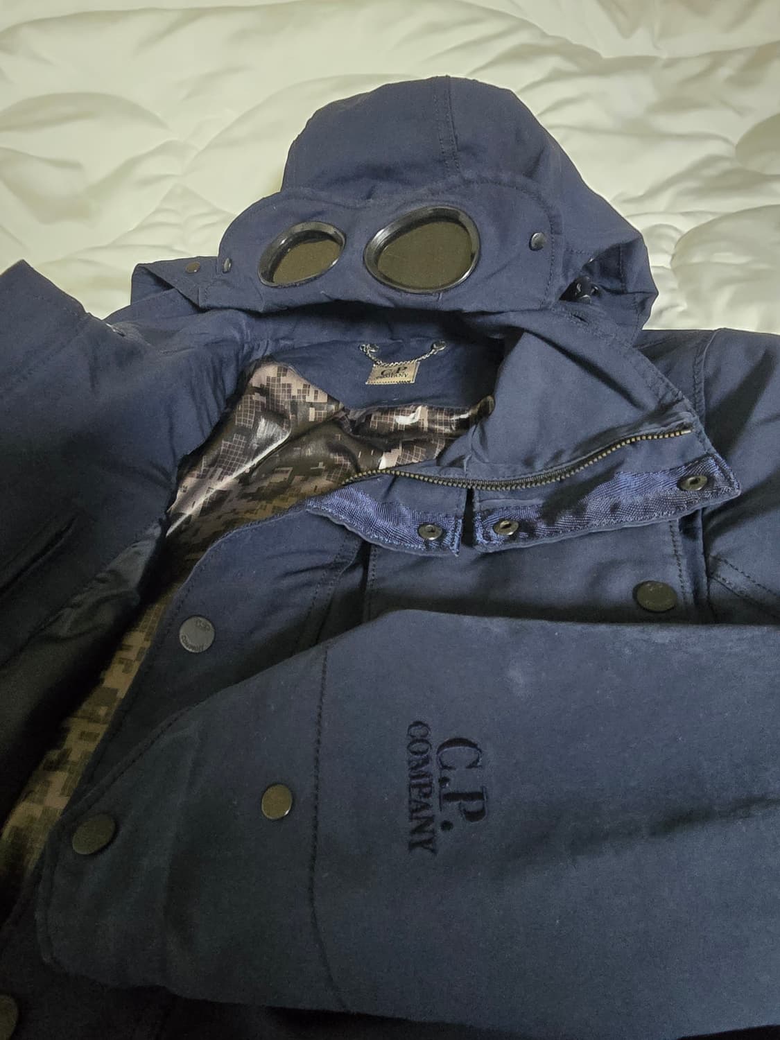 [국내정품]CP컴퍼니 고글 멀티포켓 자켓 (95,디지털 카모 안감) 상품이미지3
