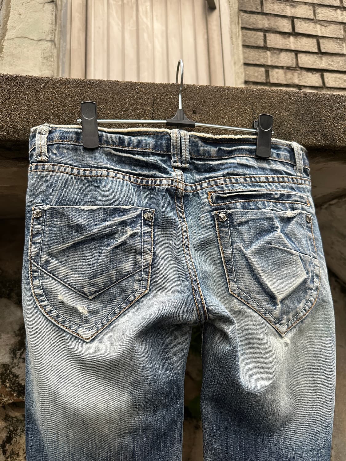 Stud point washing damage jeans  상품이미지9
