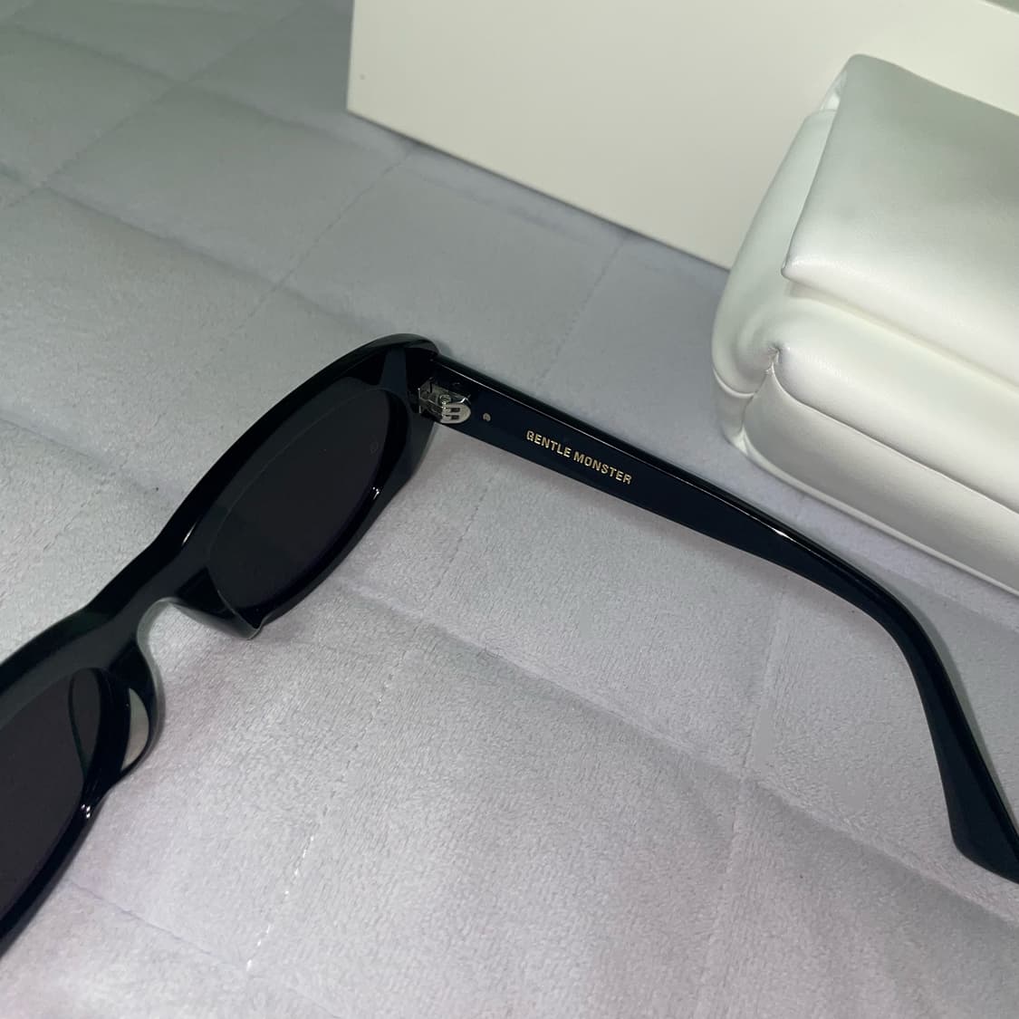 젠틀몬스터 선글라스 르 01 블랙 상품이미지6