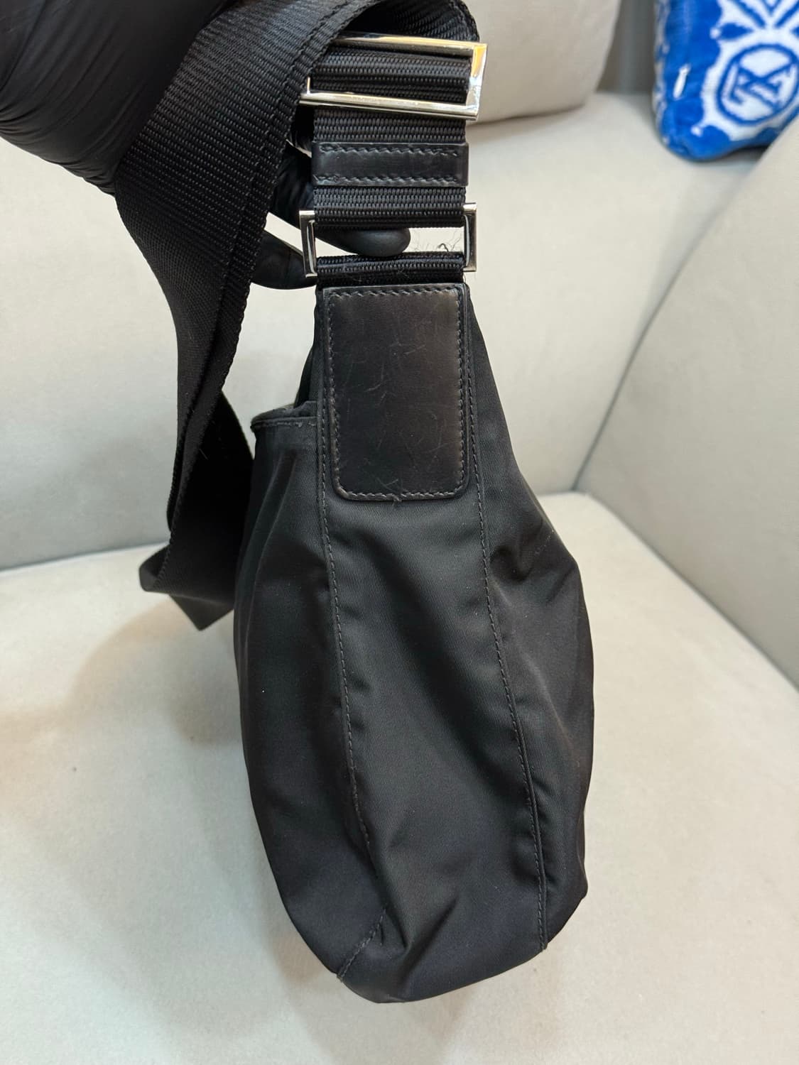 프라다 나일론 크로스백 상품이미지5