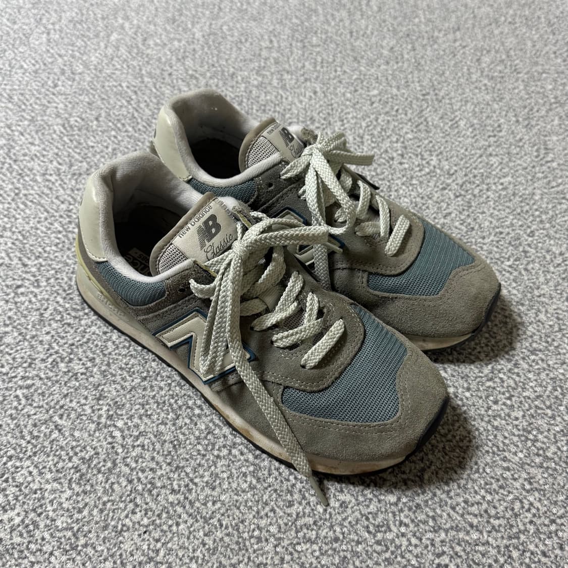 [정가 14만원] 뉴발란스 574 그레이 스카이블루 240 상품이미지1