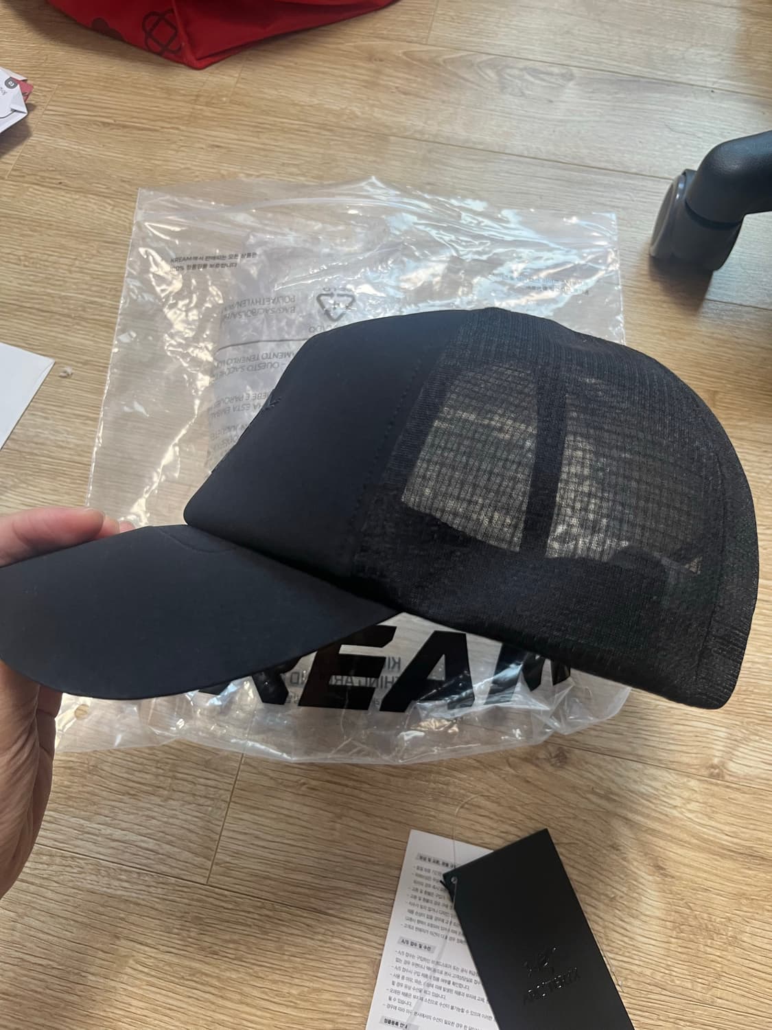 아크테릭스 버드 커브드 트러커 (블랙) 상품이미지7