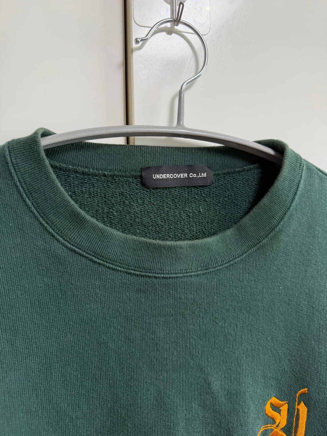 언더커버 다크그린 맨투맨 4 상품이미지3