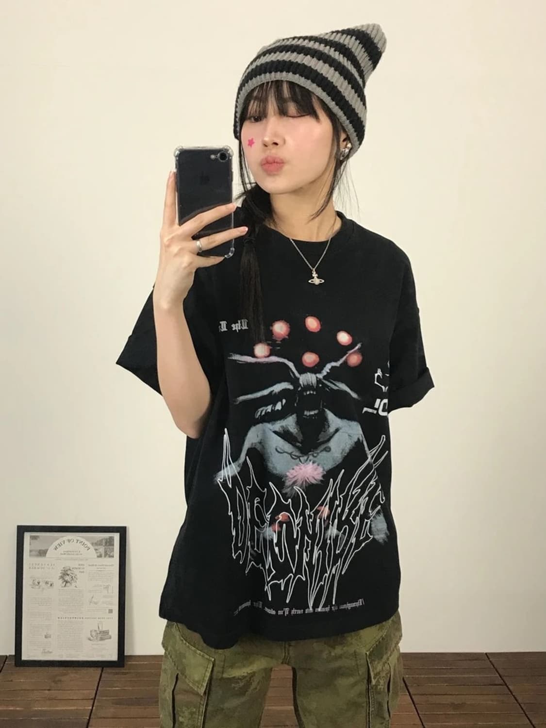 Black Astronaut Graphic Tee 상품이미지3
