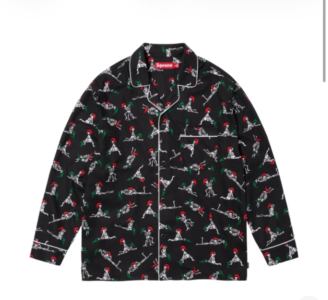 슈프림 파자마 L 구합니다 상품이미지1