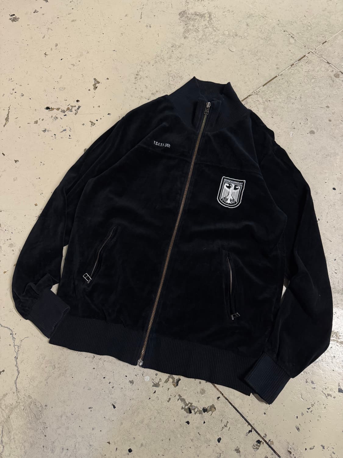 patch point velvet high-neck zip-up 상품이미지6