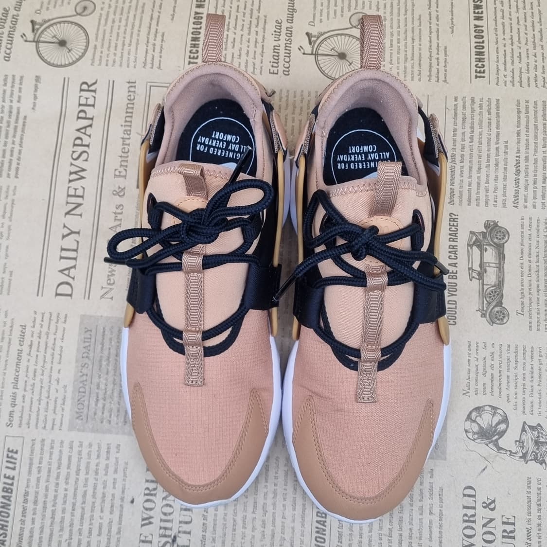 나이키 허라취 시티 여성운동화235 상품이미지2