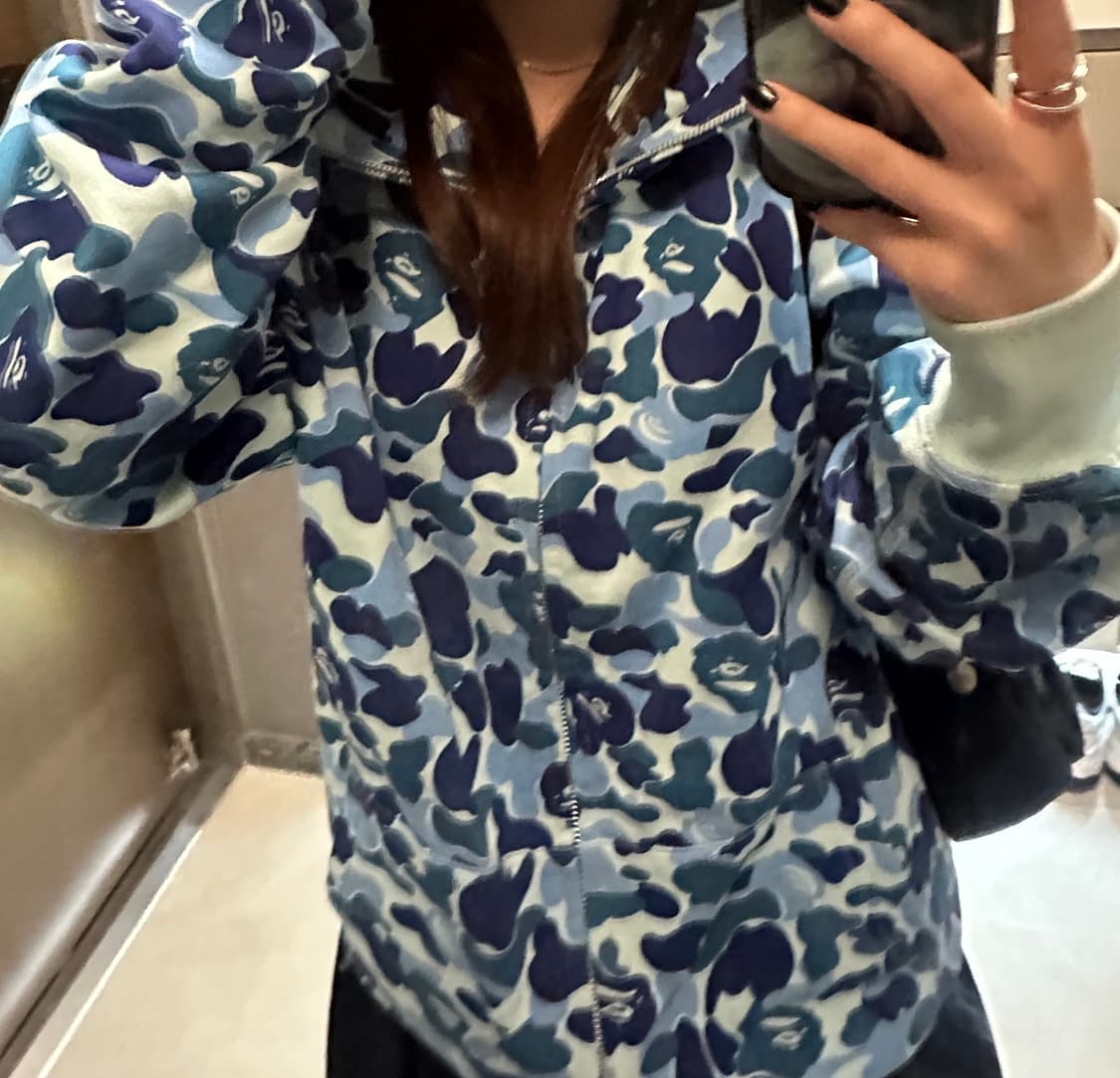 베이프 샤크 후드집업 상품이미지2