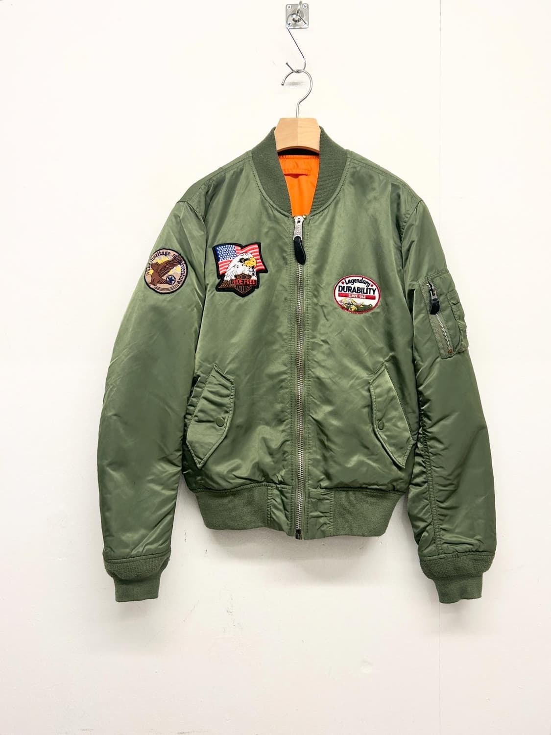 알파인더스트리 패치 MA-1 항공 점퍼 카키 상품이미지1