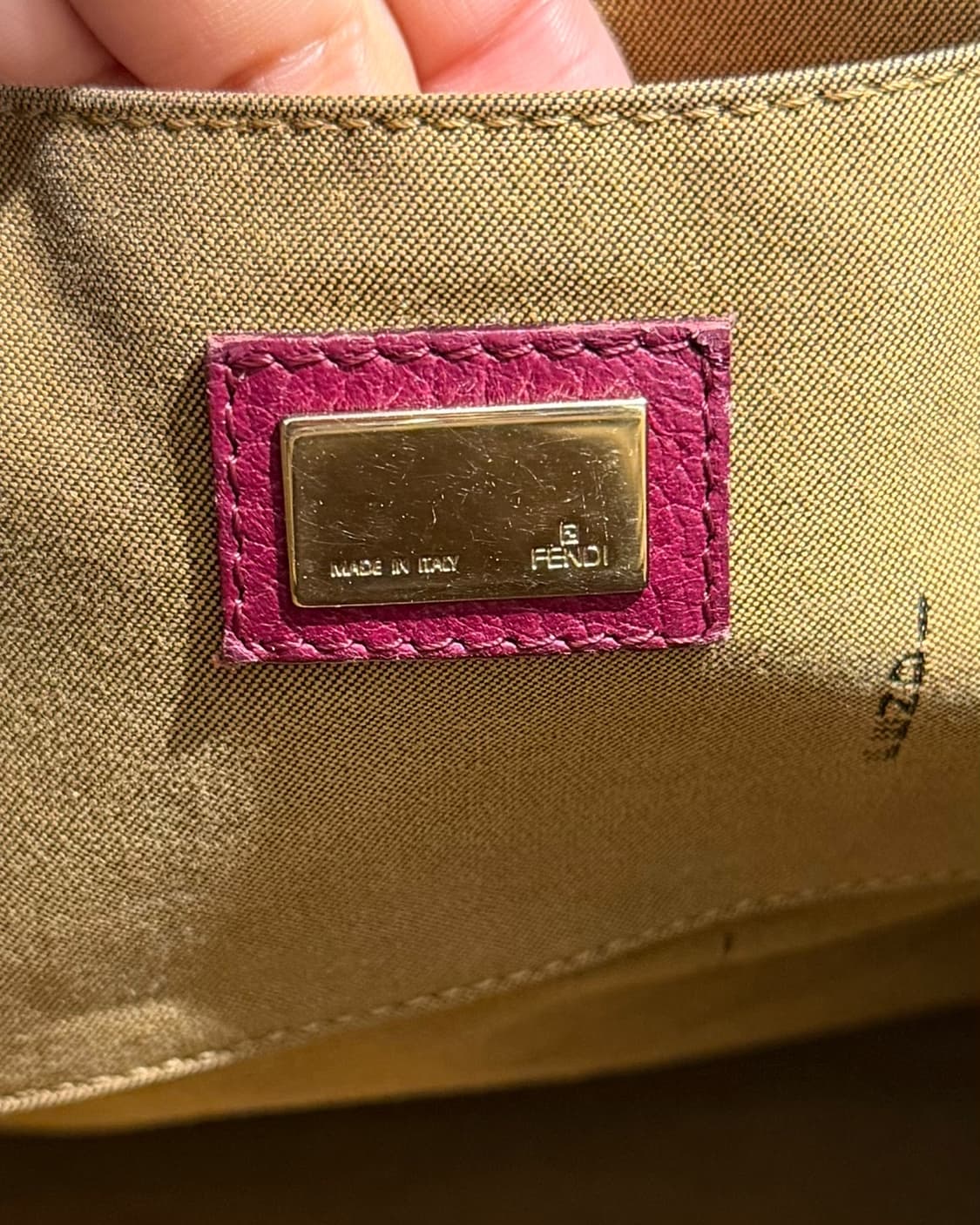 펜디 멀티컬러 주키노 캔버스 레더 트리밍 FF 토트백 상품이미지7