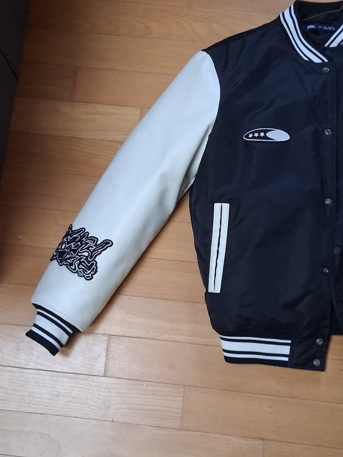 자라 바시티 자켓 상품이미지2