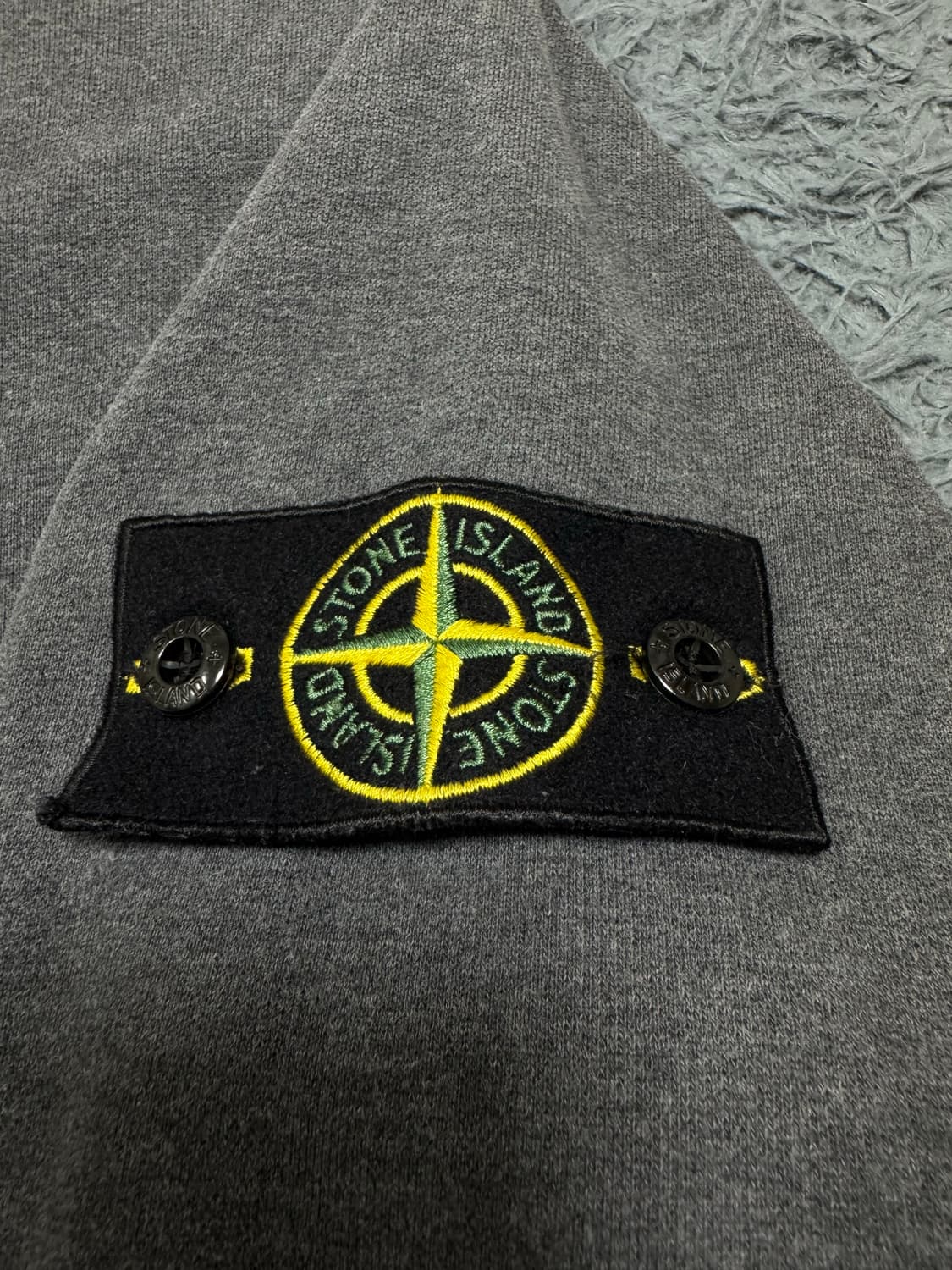 스톤아일랜드 맨투맨 그레이 L사이즈 21FW 상품이미지3