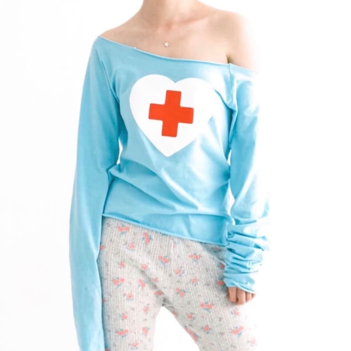 구해요/샵페어리Cherish heart cut off t-shirt 민트 상품이미지1