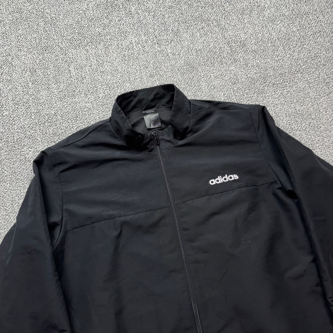 아디다스 스몰로고 박시 러닝 바람막이 상품이미지2