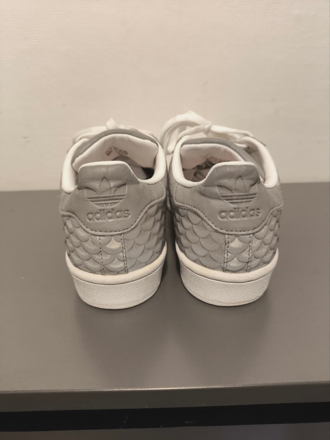 225mm 아디다스 슈퍼스타 메탈릭 리플렉티브 스니커즈 상품이미지5