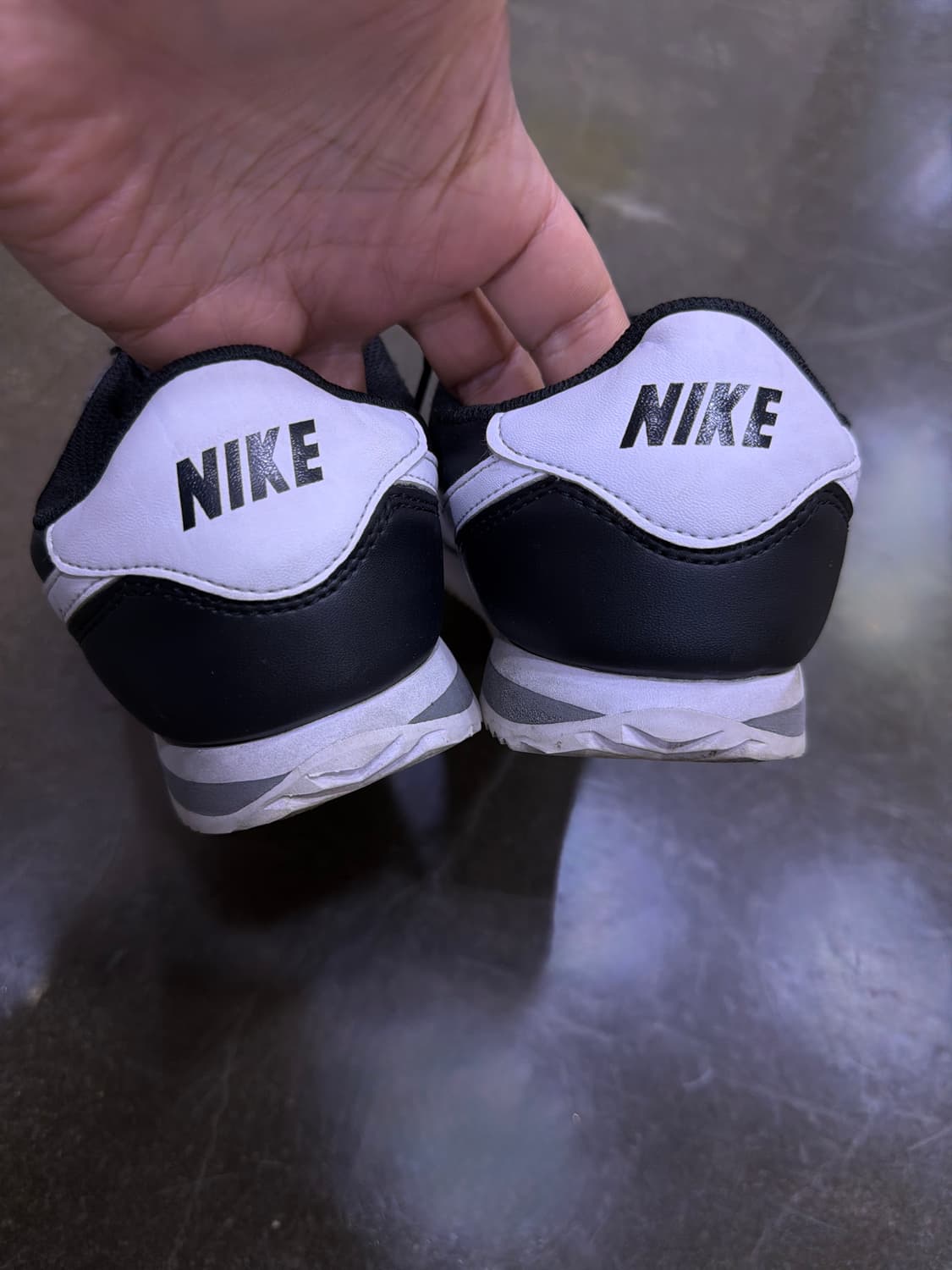 나이키 클래식 코르테즈 레더 블랙 화이트 스니커즈 240 상품이미지6