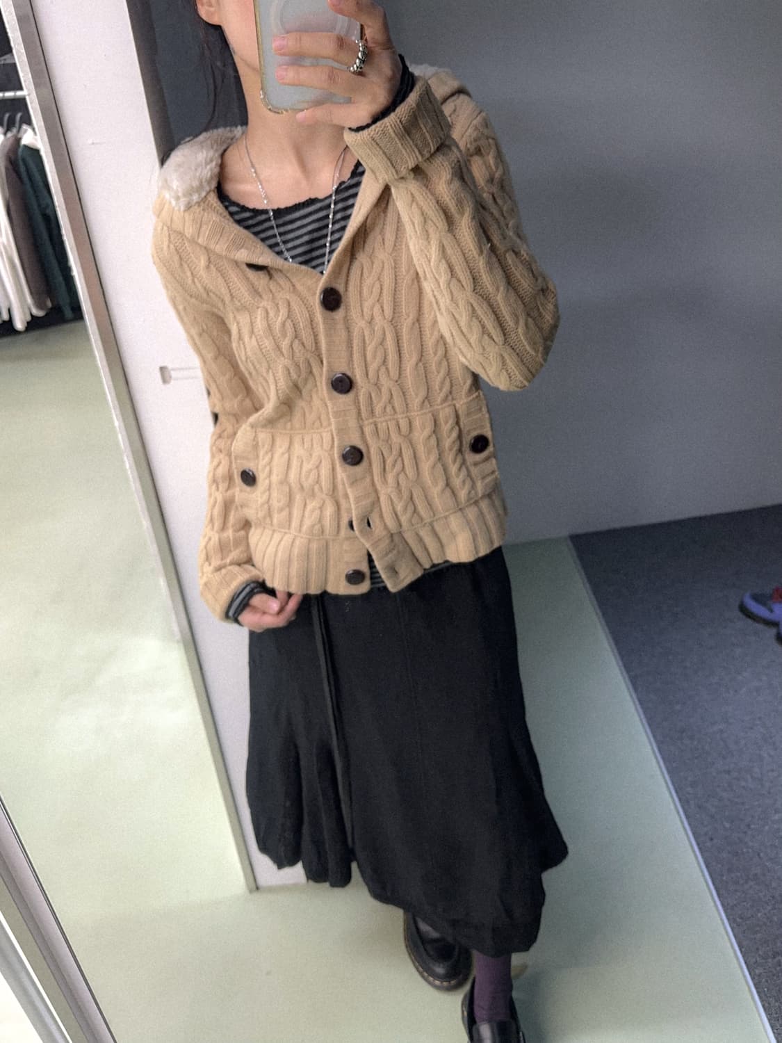 gap beige cable knit hd cardigan 상품이미지4